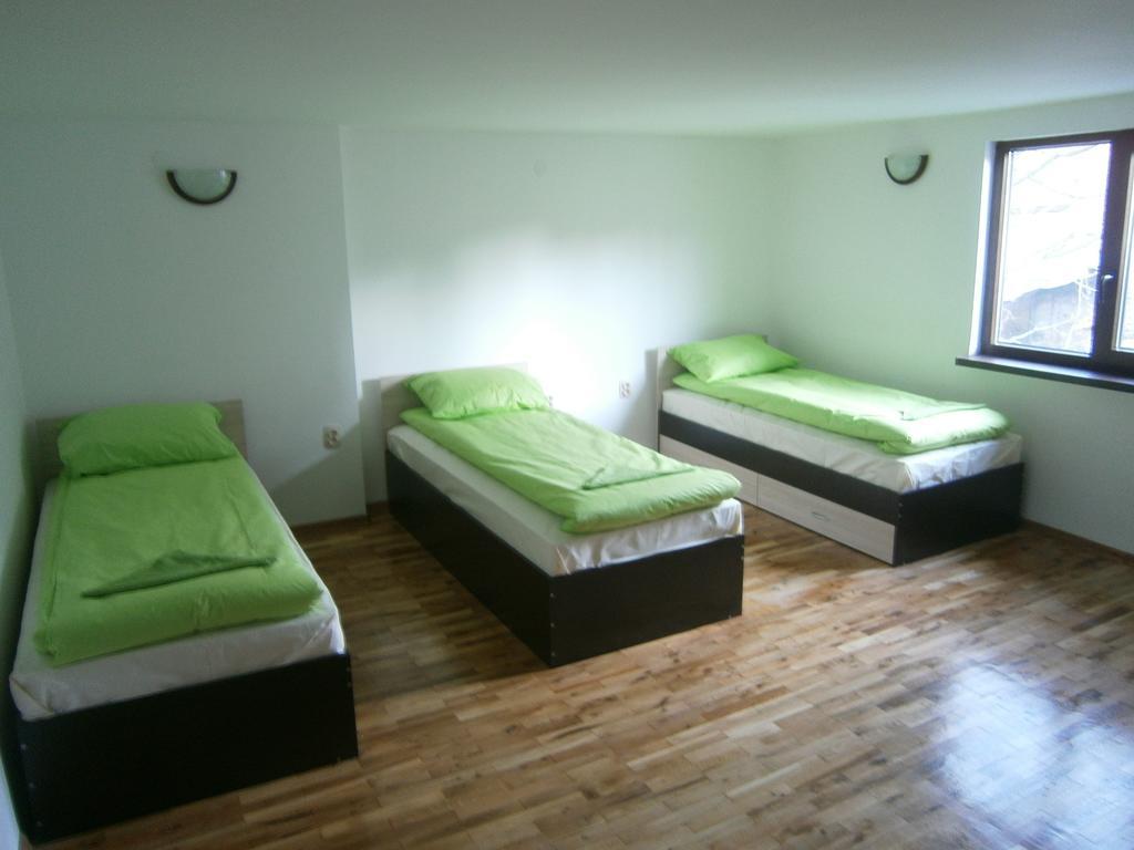 Ivory Tower Hostel Sofia Zewnętrze zdjęcie