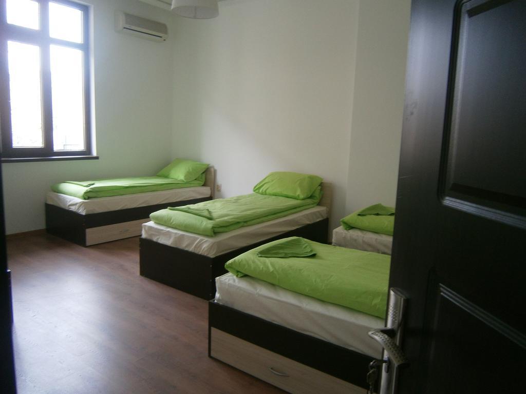Ivory Tower Hostel Sofia Zewnętrze zdjęcie